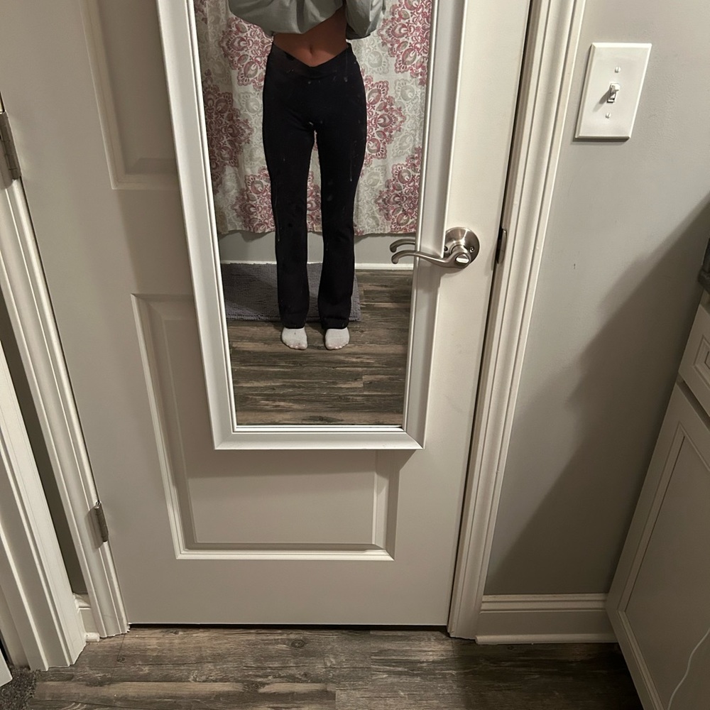 Black Crossover Flare leggings